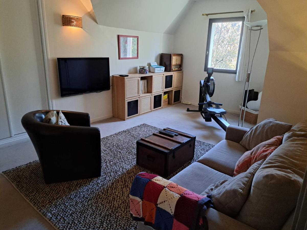 Au Chat Perche Espace Familial Mareil-sur-Mauldre Exterior foto